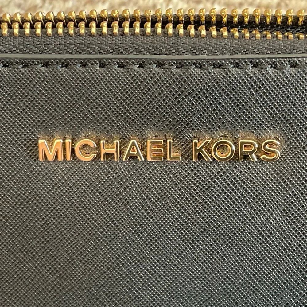 MICHAEL KORS - Small Crossbody Tote w/ Gold Tone Accents - EUC